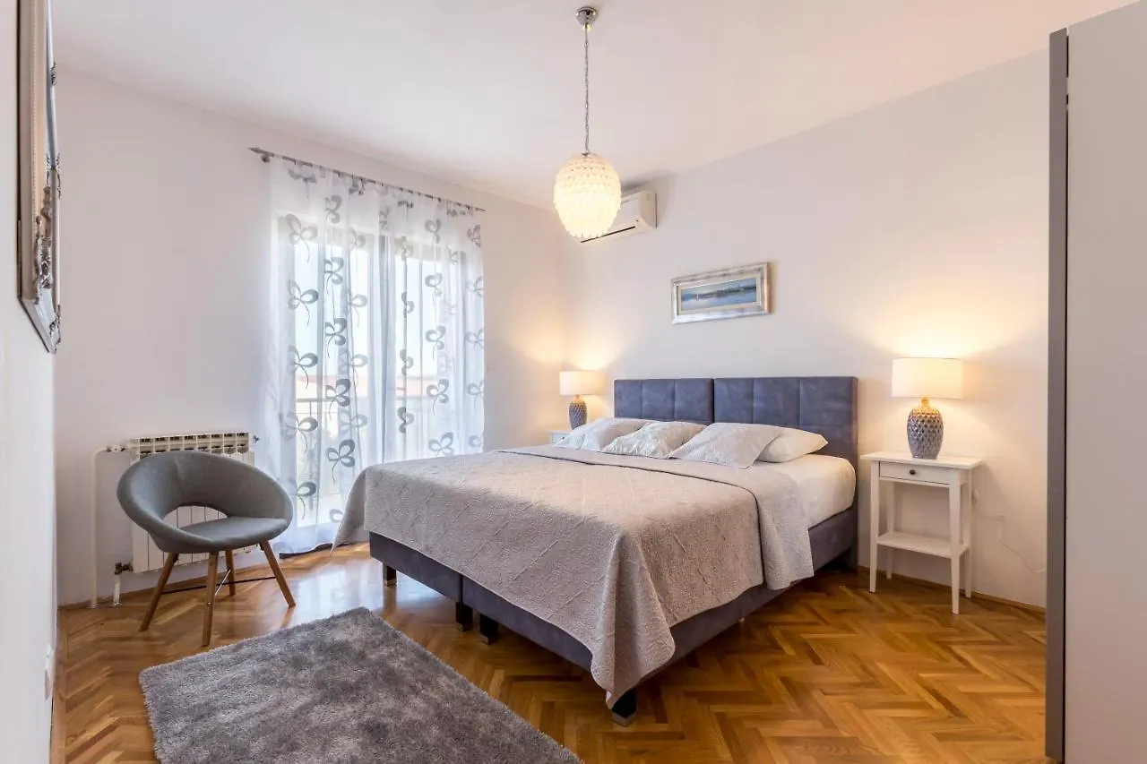 Split-Villas Dalmatica For 12 Split