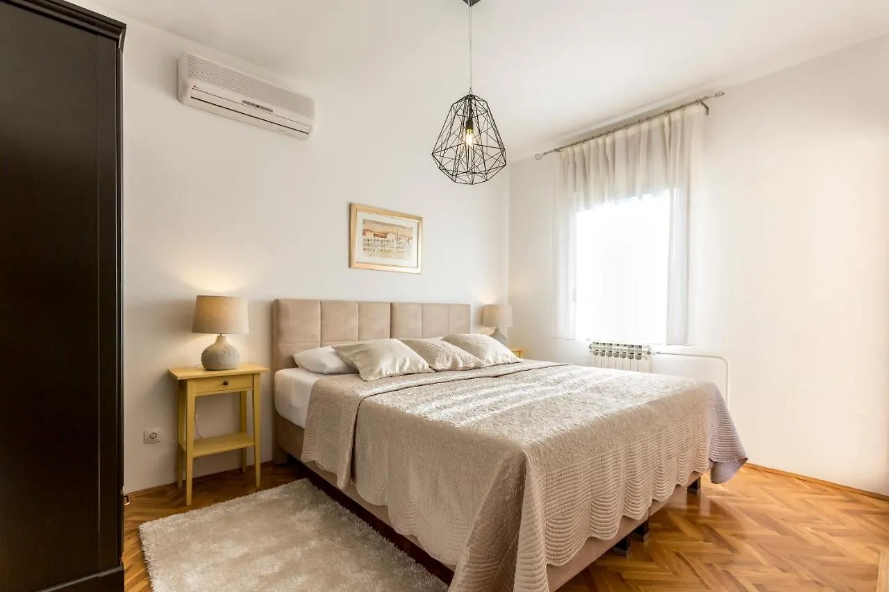 Split-Villas Dalmatica For 12 0*, Split Croatia